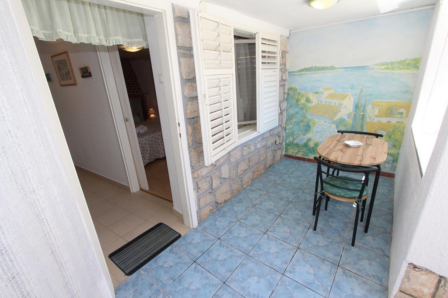 Lauschiges Studio-apartment Nur 5 Gehminuten Zum Zentrum Von - Mit Privatparkplatz *